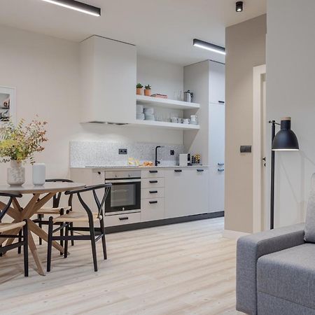 Charming Retiro Chic Apartment Madrid Exterior photo